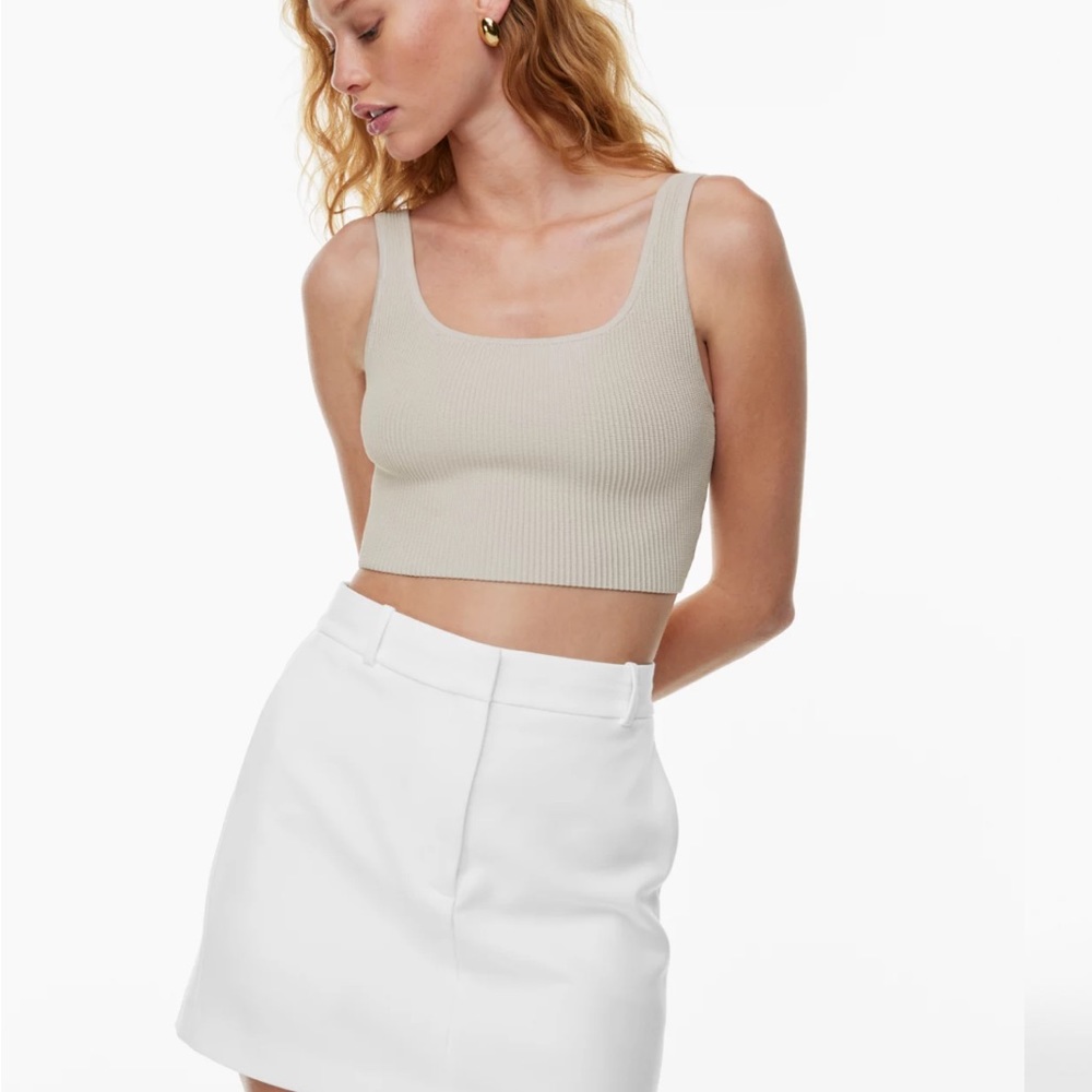 Babaton Sculpt Knit Squareneck Cropped Tank (matte pearl)